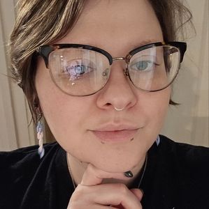 Meet your Posher, Quinn